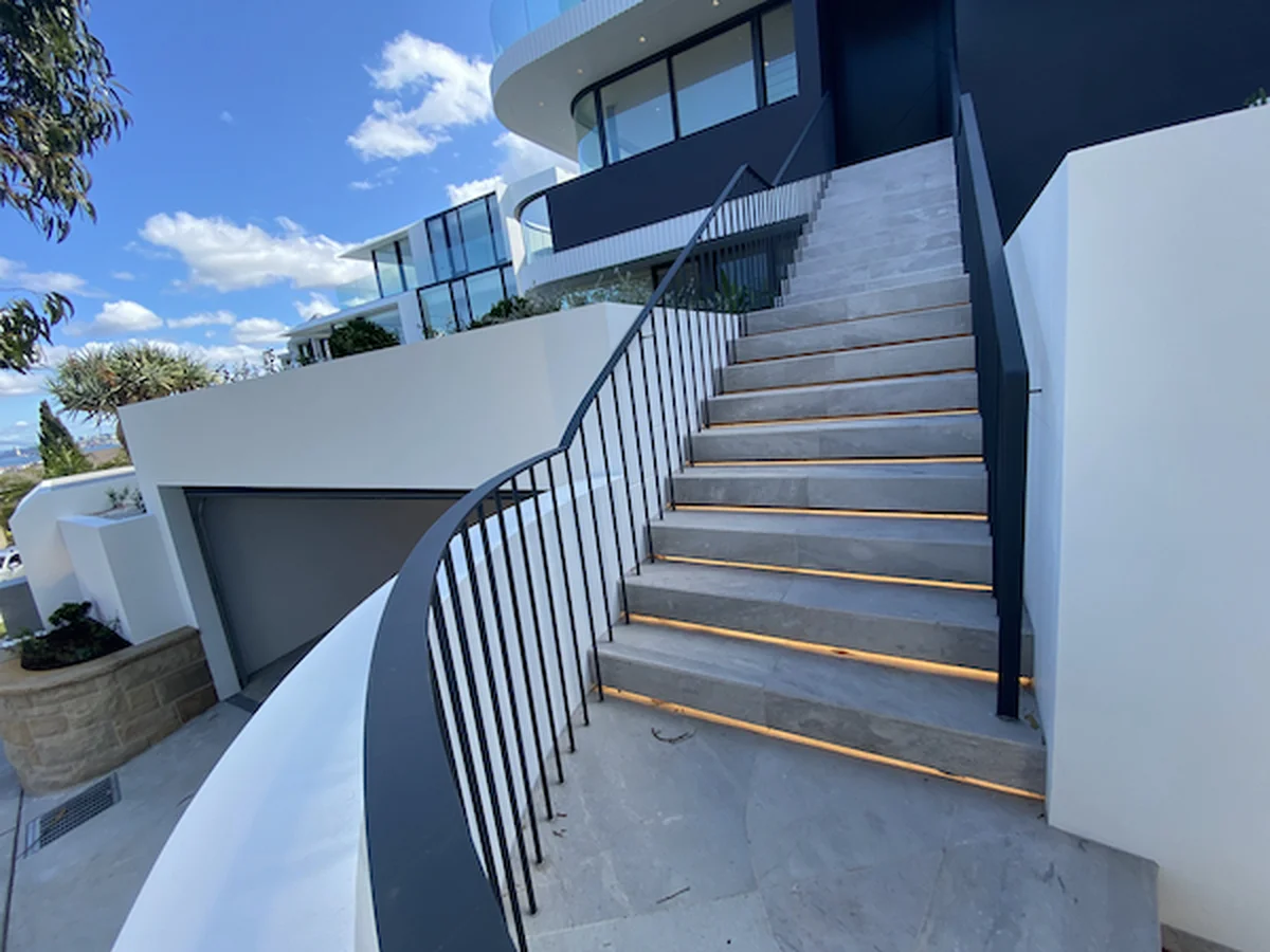 Custom steel balustrade with contemporary design for Dover Heights Eastern Suburbs Sydney home - luxury residential fabrication by A&E Metal Craft